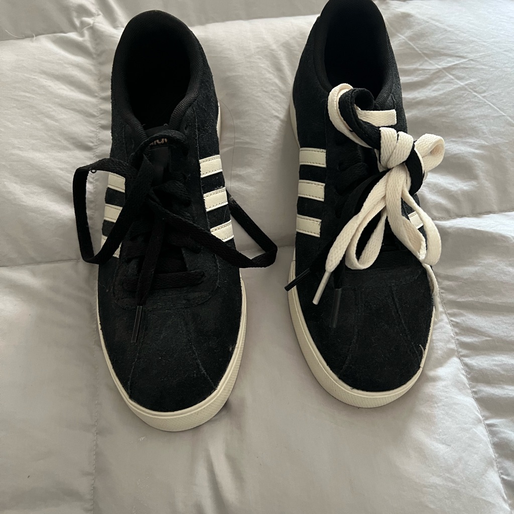 Brand New Adidas Size 7